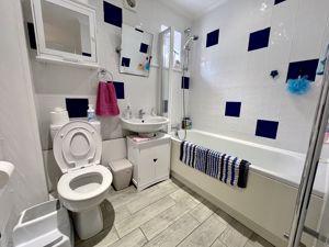 Bathroom - click for photo gallery